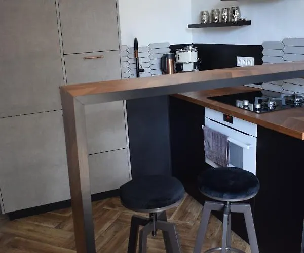 Apartament 3 Pokoje Balkon 50m2 Wyposazone Parking *