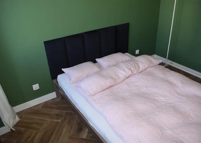 Apartament 3 Pokoje Balkon 50m2 Wyposazone Parking *